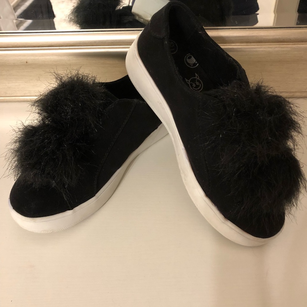 Black Sneakers